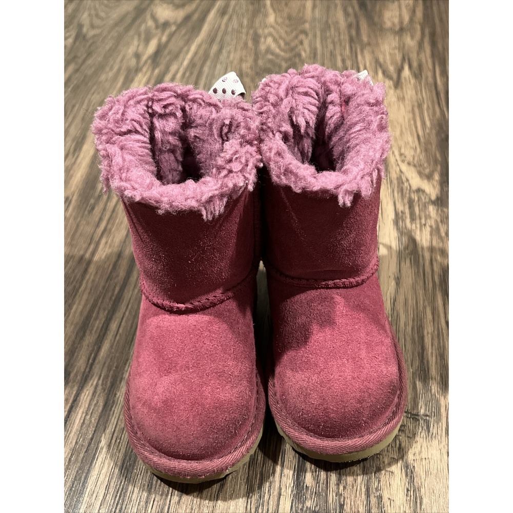 Ugg Bailey Bow polka-dot toddler Size US 6 Color pink
